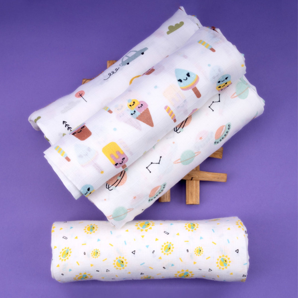 Printed cotton muslin swaddle wraps