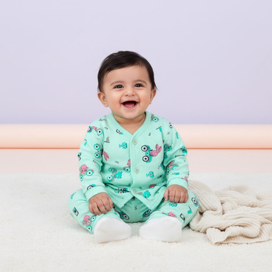 3-Piece Cotton Newborn Set – Jhabla, Pyjama & Cap — product view