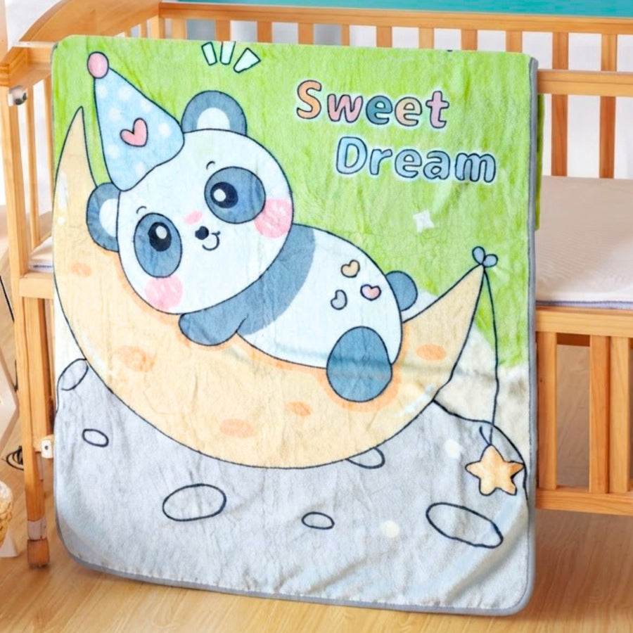 Green panda printed flannel baby blanket, 100 by 140 cm